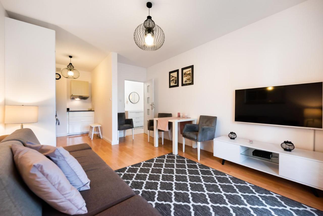 Apartament Metro Kondratowicza Velvet Warszawa